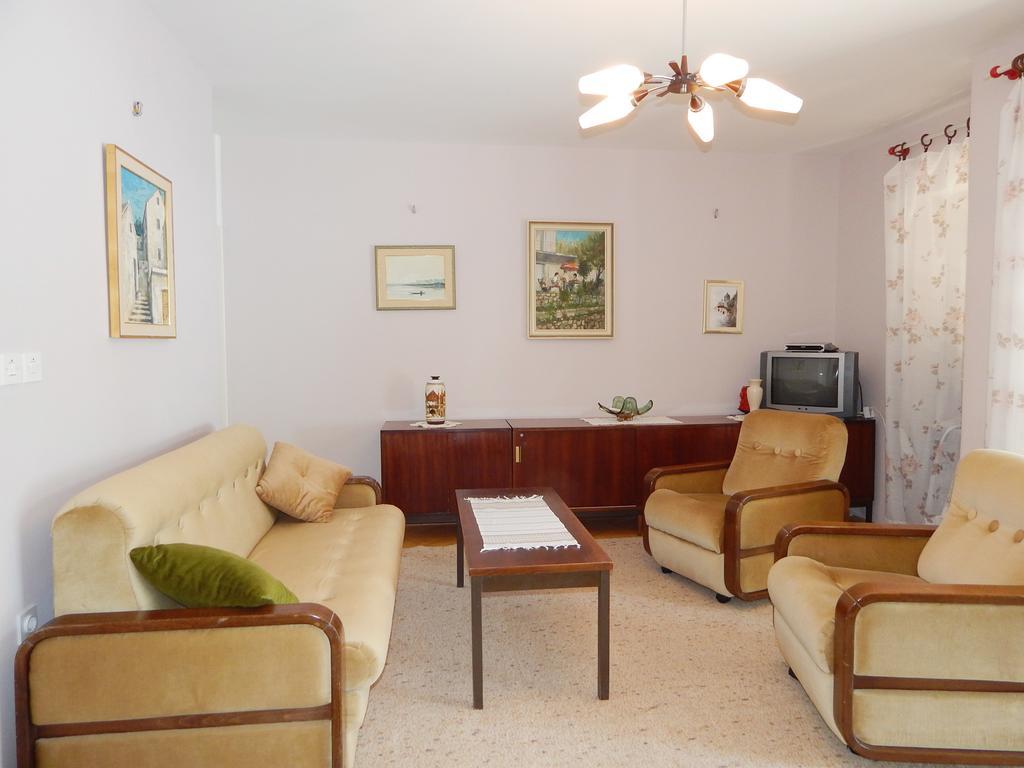 Villa Maristika Omiš Rum bild